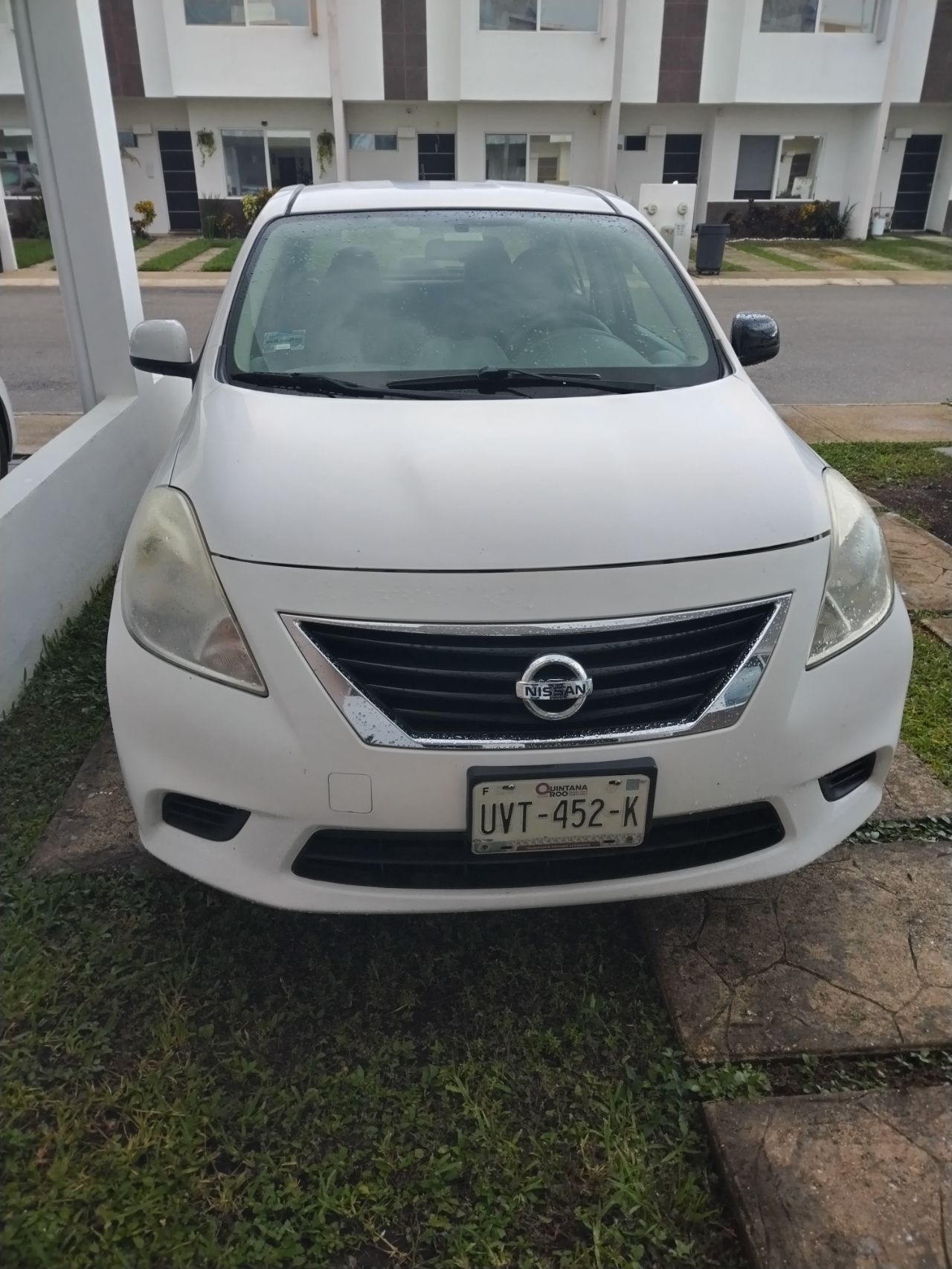 Nissan Versa 2014, foto 1
