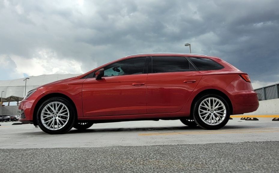 Seat Leon 2018, foto 1
