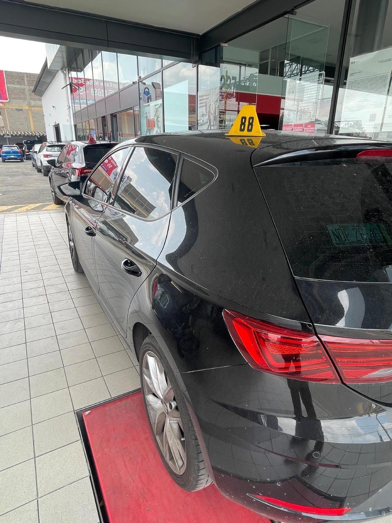 Seat Leon 2018, foto 1